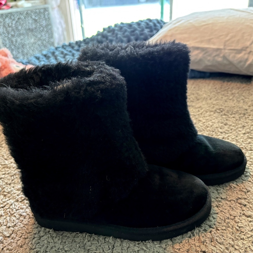 Ugg Boots Ugg Cozy Sherpa Fold Over Winter Boots Size 7